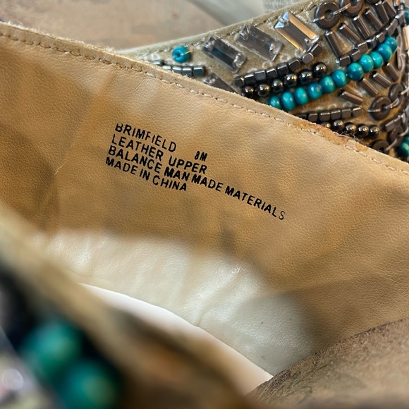 Size 8 OTBT Tan and Turquoise Wedge Sandals - Picture 6 of 7